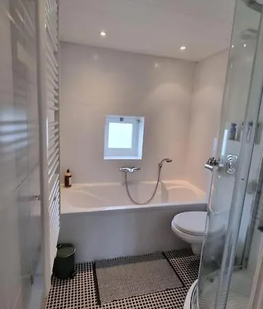 Casa de Férias Heerlijk Vakantiewoning Aan De Kust 26 - Slechts 100 Meter Van Het Strand! *