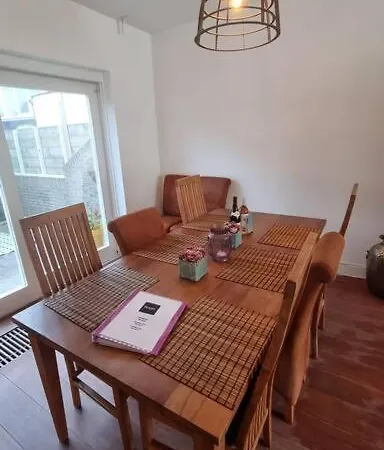 Heerlijk Vakantiewoning Aan De Kust 26 - Slechts 100 Meter Van Het Strand! Casa de Férias Egmond aan Zee